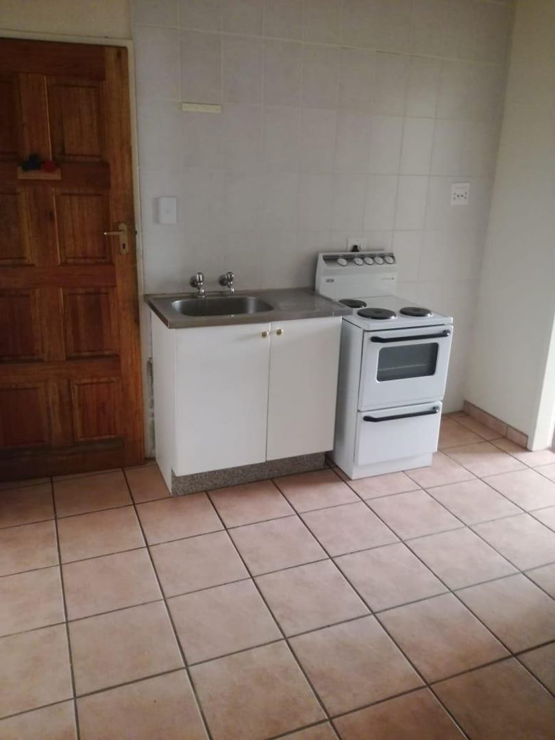 1 Bedroom Property for Sale in Kannoniers Park North West